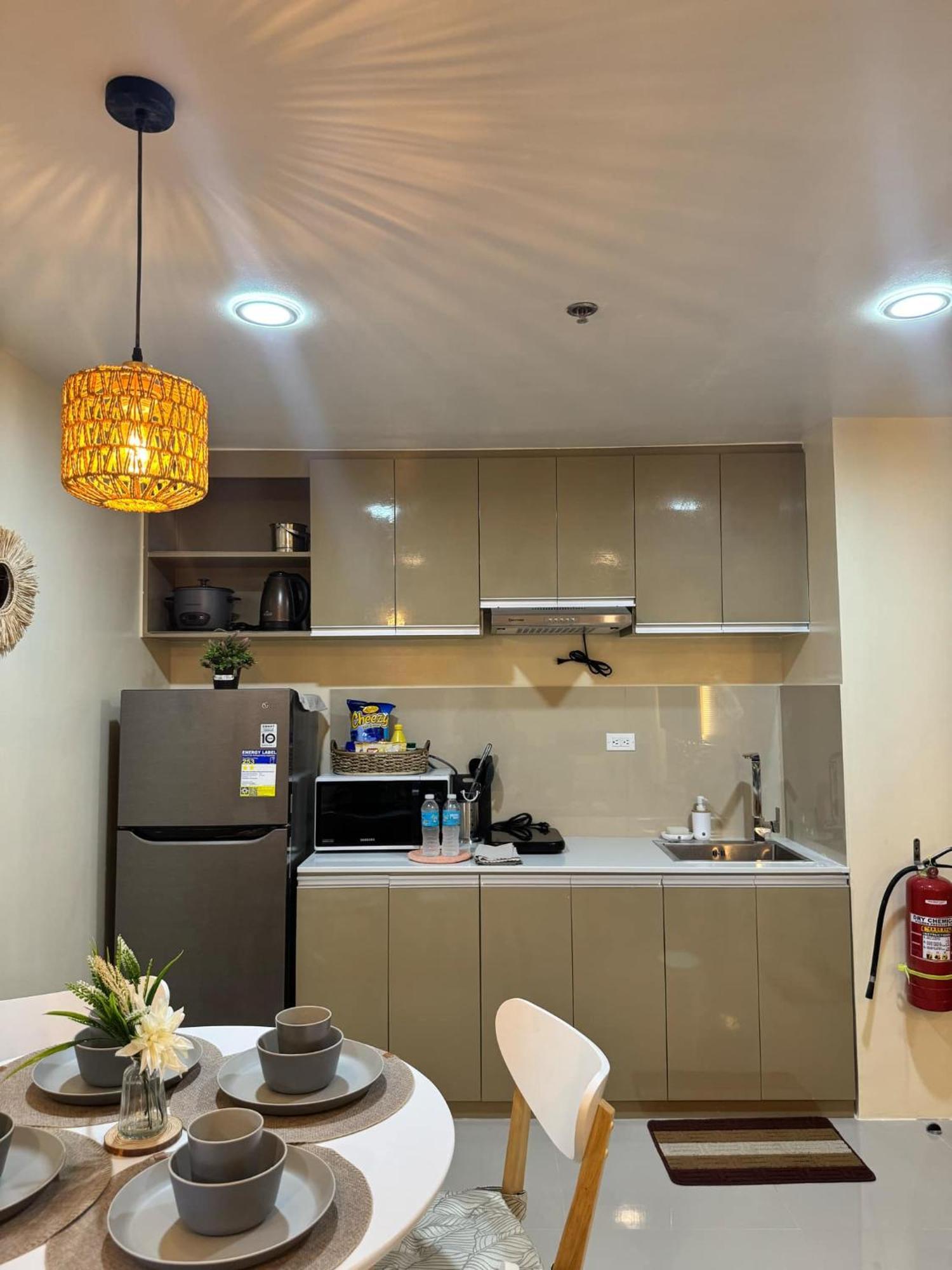 Condo 801 Bernwood Tower Iloilo City Exterior photo